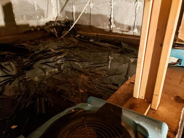 Crawlspace Water Cleanup in Novi